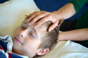 Holding the head in a biodynamic craniosacral therapy session